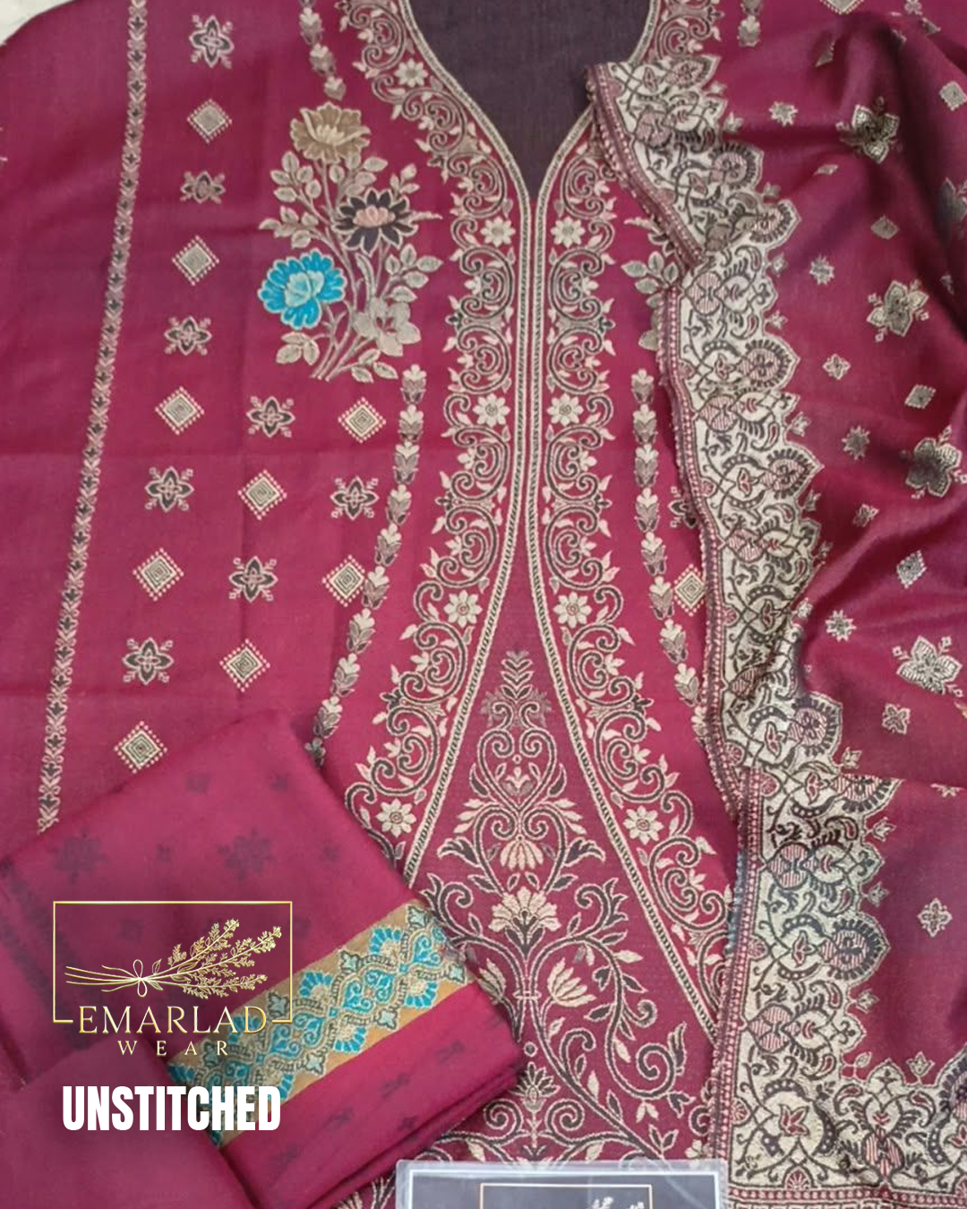 Mehroon Pashmina Jacquard 3 Piece Winter Suit