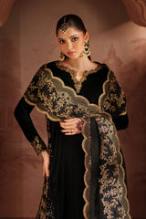 Iznik | Black - Velvet Collection