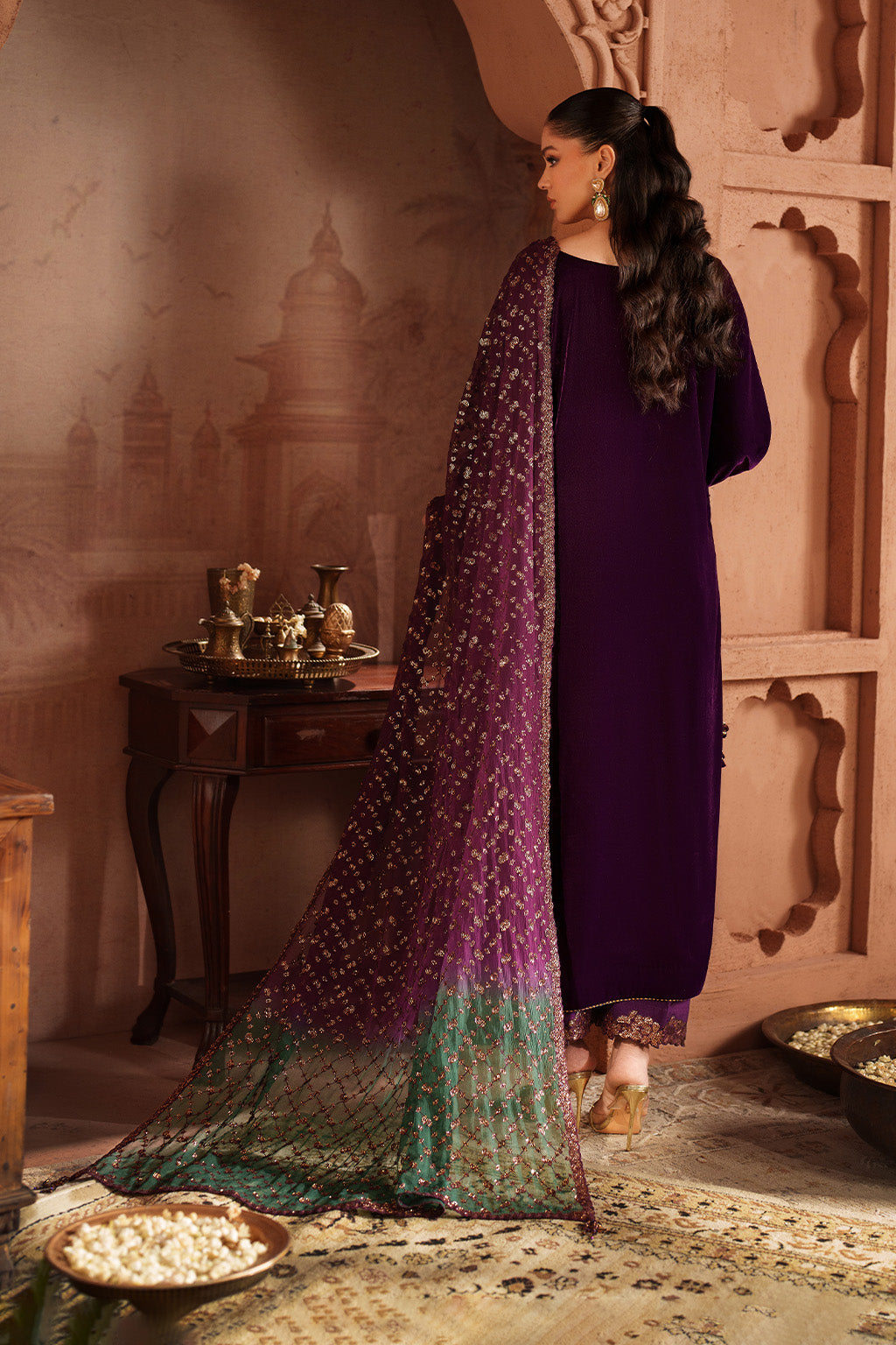 Iznik | Maroon - Velvet Collection