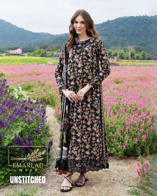 Crimson Lawn Collection 2026 Heavy Embroidered 3 Piece Suit with Chiffon Dupatta