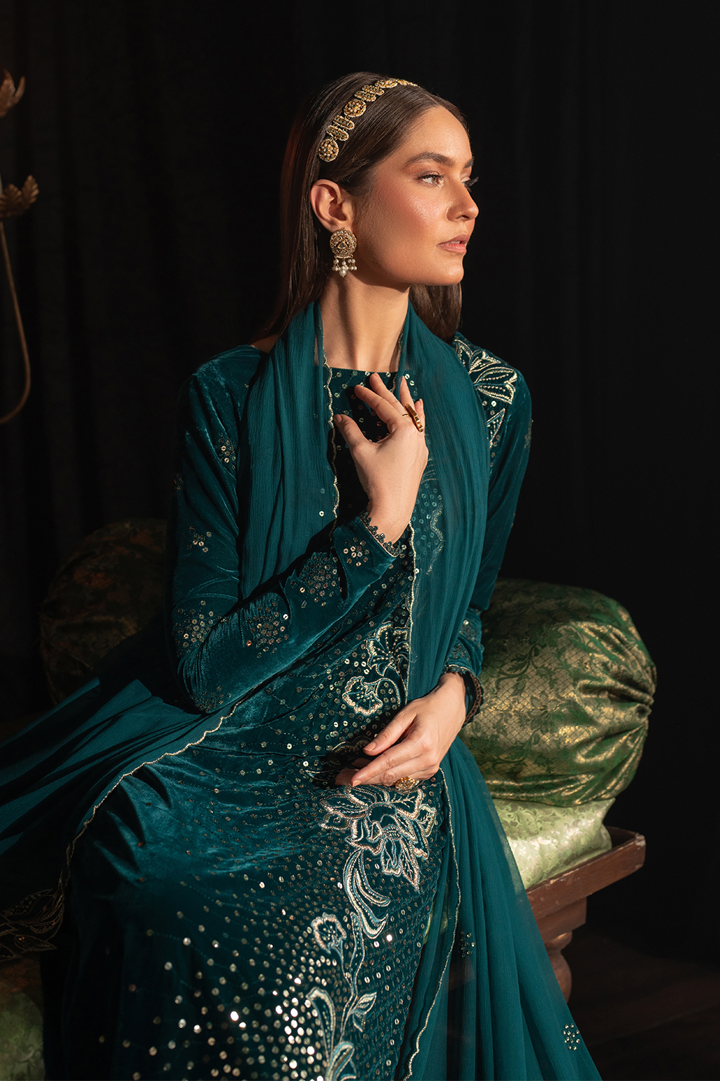 Iznik | Zinc - Micro 9000 Velvet Collection