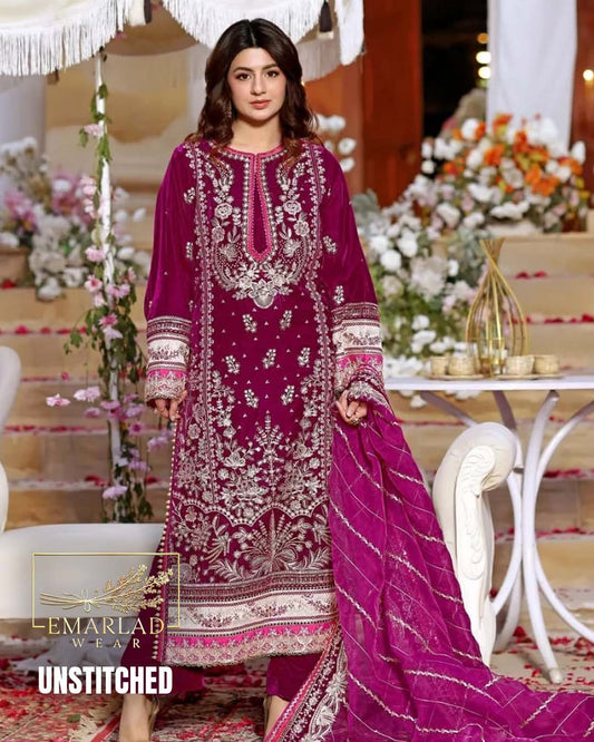 Aneelies Velvet Collection 2025 – Shocking Pink Heavy Embroidered Velvet Suit