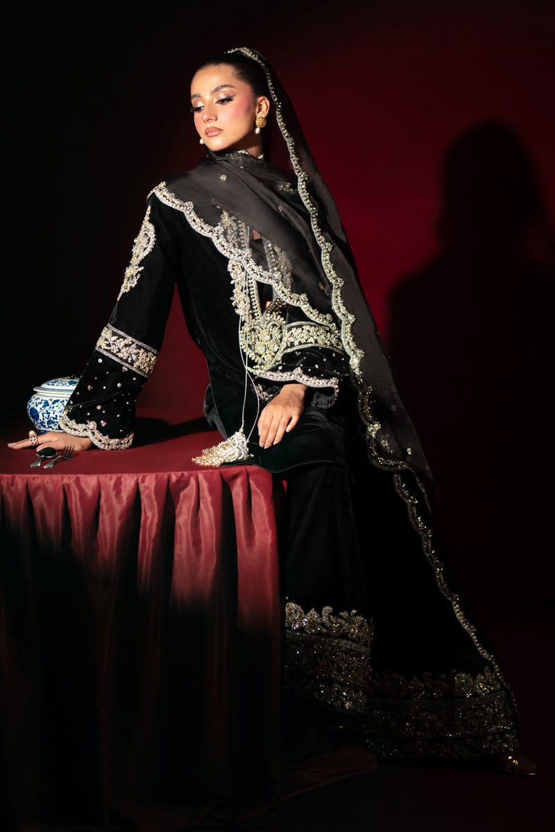 Rung Rasia | Black - Velvet collection