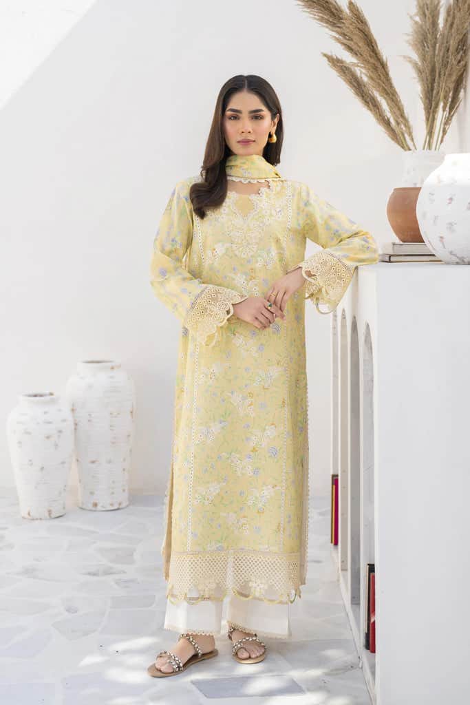 chicken kari lawn dress design Heavy Embroidered Chicken Kari Lawn Suits