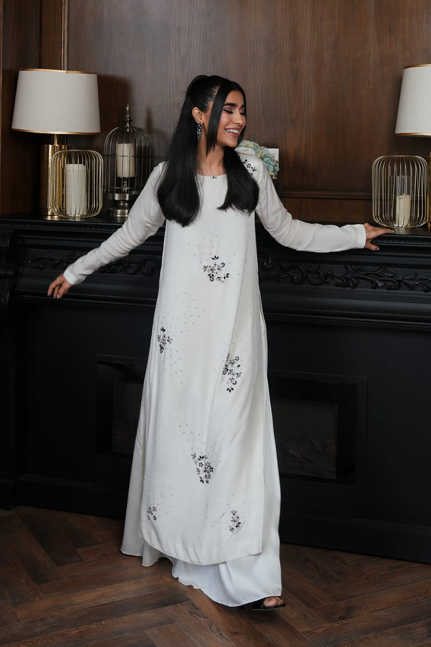 Lulusar | White - Raw Silk Collection