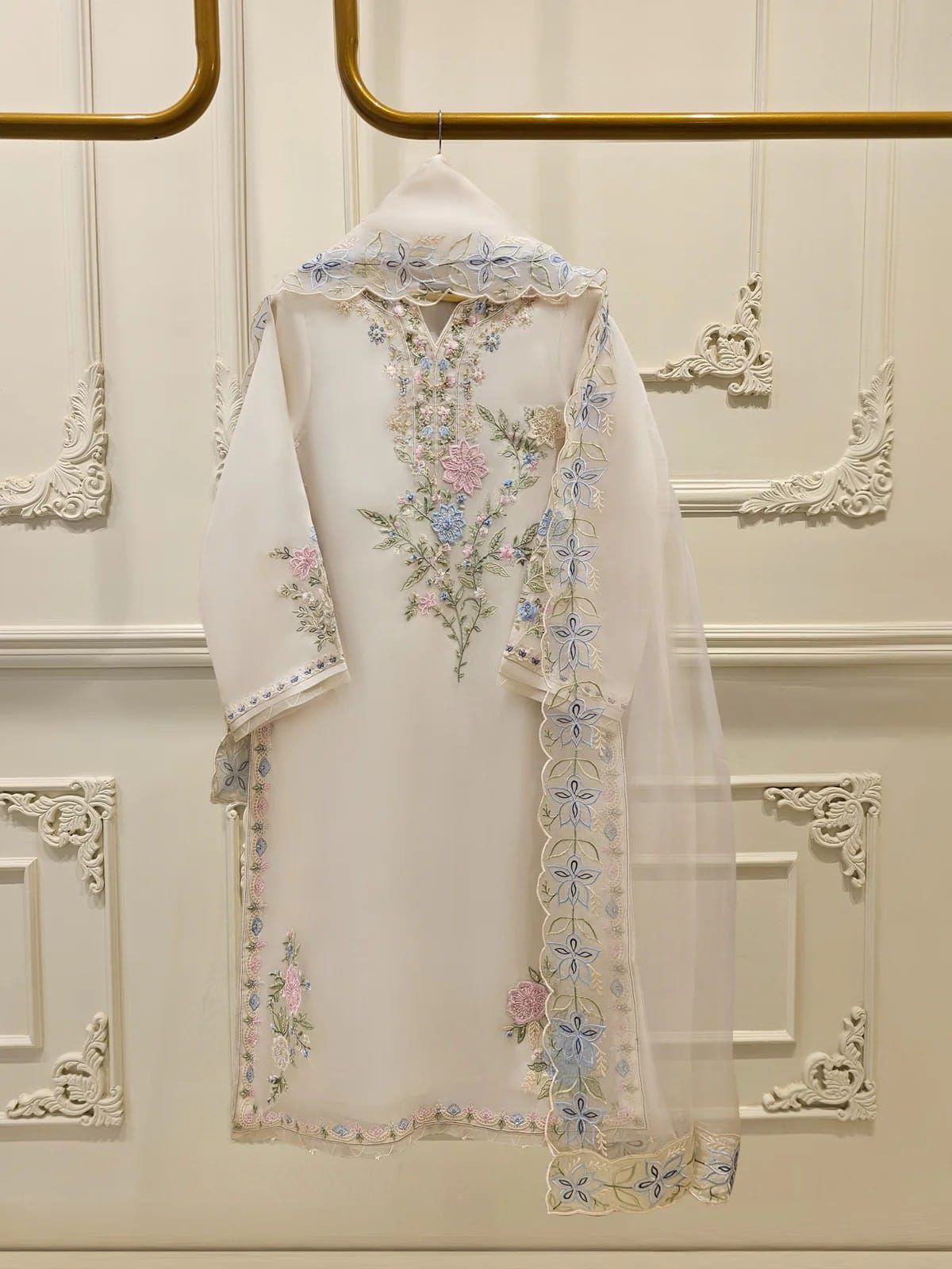Agha Noor | Light Pistachio - Fancy Organza Embroidered Collection