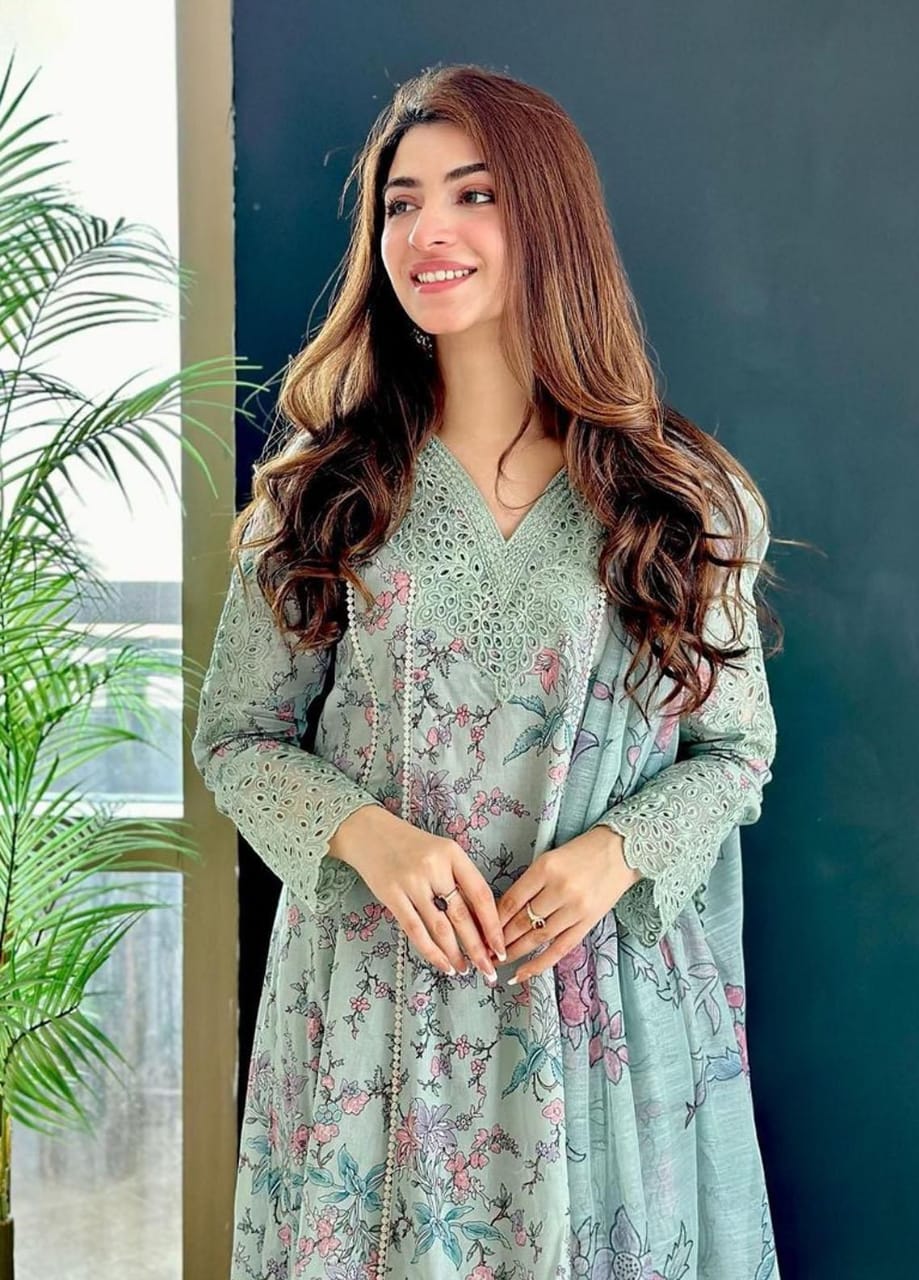 Iznik green Dastan Pure Lawn Embroidery New Arrival 3pc